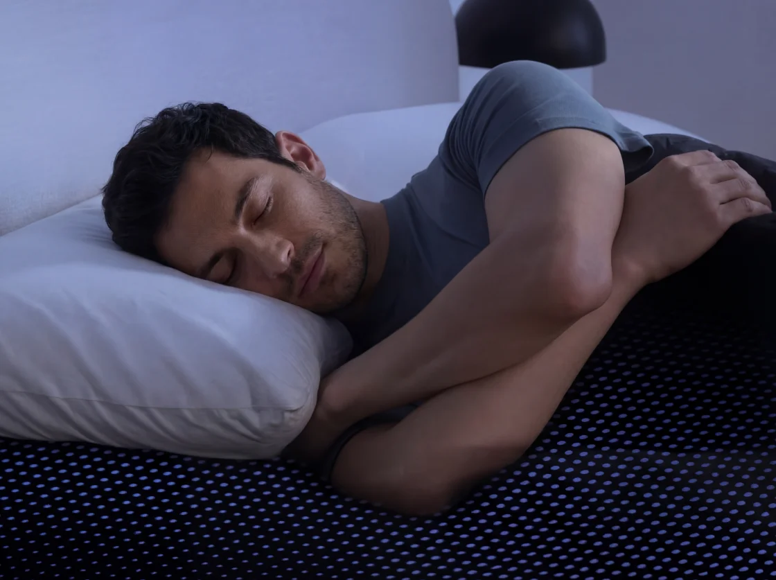 CHI DORME DI LATO
